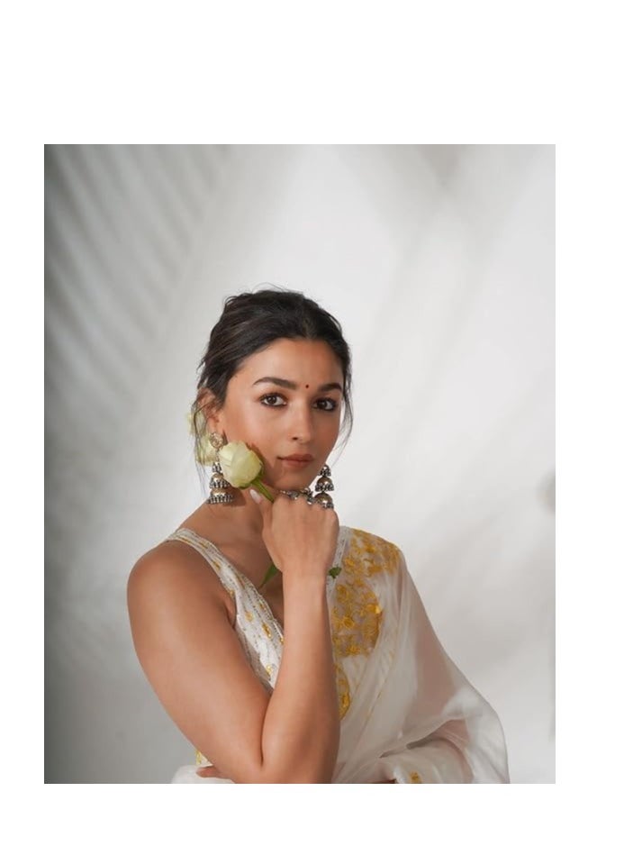 Accessorize Kingdom - Women's Printed Pure Georgette Saree With Unstitched Blouse Piece (Rocky Aur Rani Ki Prem Kahani Saree) - Image 1