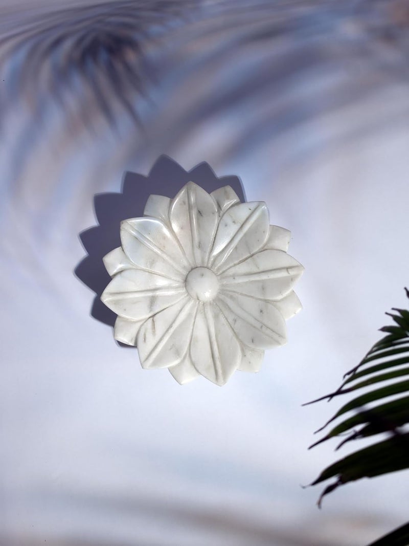 MARBIQUE 9 inch Marble Lotus Plate for Home Decor Polished Marble Decorative Platter White Premium Handicrafted Marble - Image 1