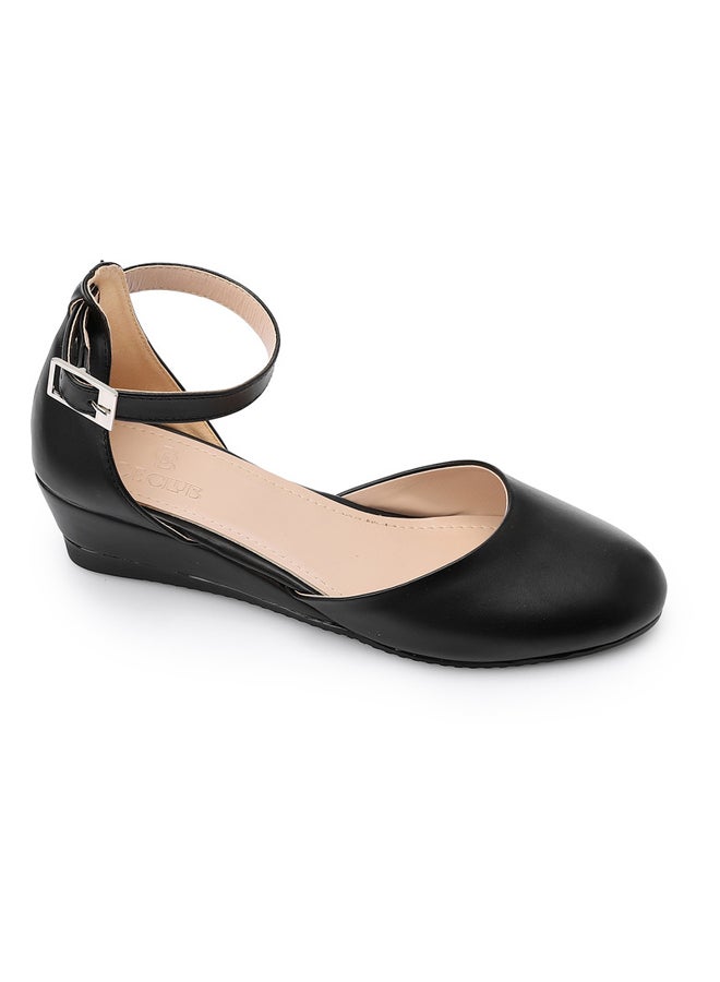 Ice Club Trendy Women’s Flat Shoes with Cross Strap Style Perfect for Dressing Up or Down Every Day - Image 1