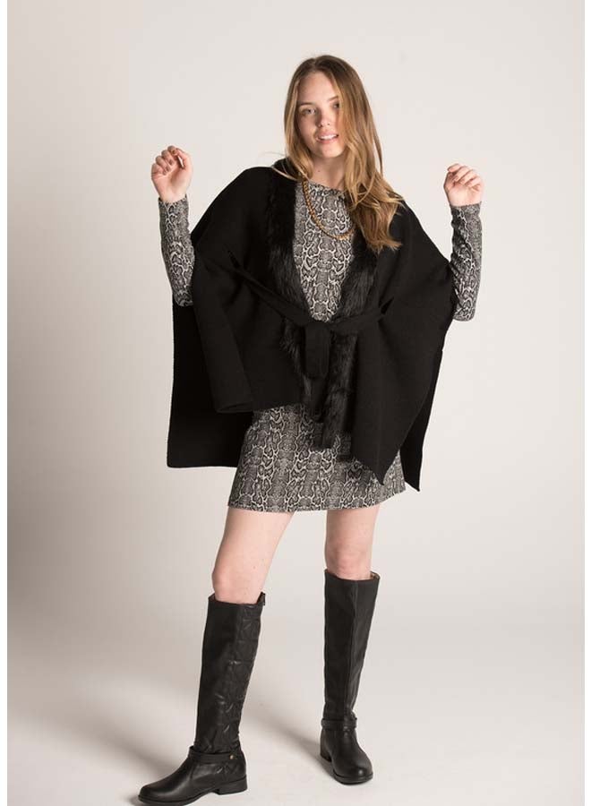 Marco Bergamo Faux Fur One Size Plain Poncho - Image 4