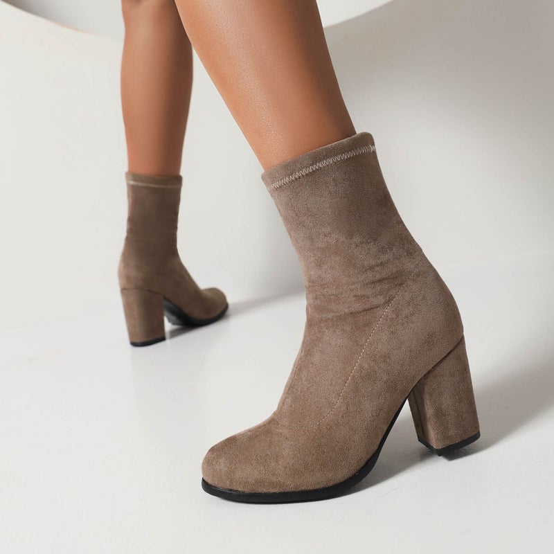 Dropshopping 2022 Autumn Fashion High Heel Stitching 32-45 Suede Round Head Low Boots For Women - Image 4