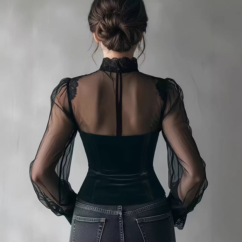 بلوزة نسائية أنيقة مع شبكة متصلة وأكمام واسعة وربطة خصر - Image 3