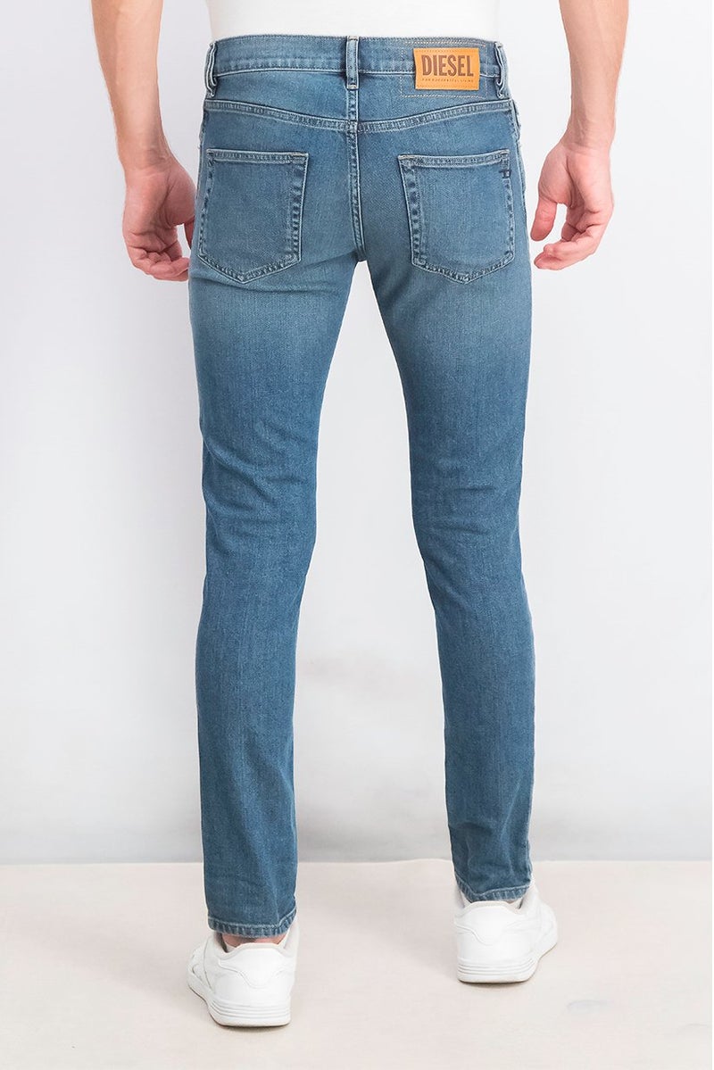 DIESEL جينز دنيم ضيق للرجال، غسلة زرقاء - Image 4