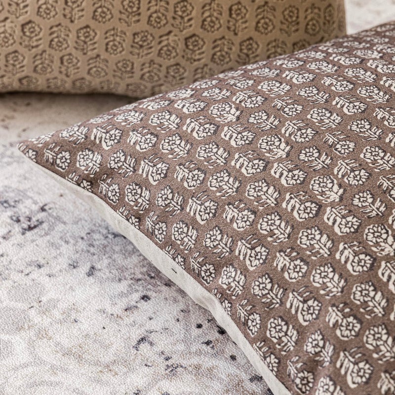 Foindtower Set of 2 Decorative Neutral Floral Print Throw Pillow Covers Vintage Accent Farmhouse Cushion Covers Boho Home Decor for Sofa Chair Couch Bedroom Living Room,18Ã—18 Inch,Brown - Image 3