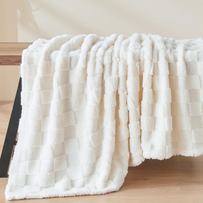 Wajade Fleece Throw Blanket, Fluffy Faux Fur Blanket for Bed Sofa Couch, Soft Cosy Warm Thick Blanket,Checkered White 127x178 - Image 5