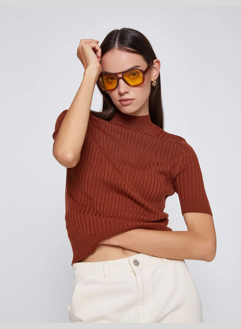كوتون Tricot Sweater High Neck Short Sleeve