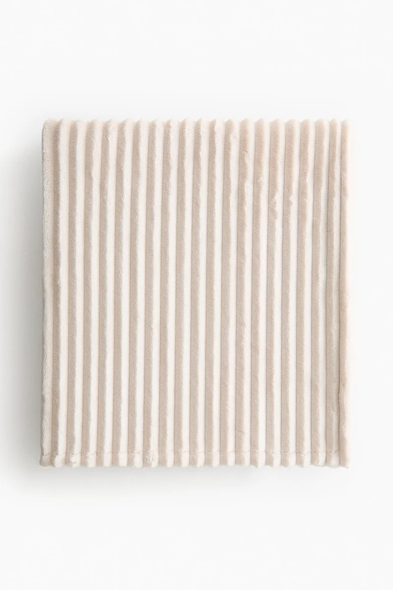 اتش اند ام بطانية فليس