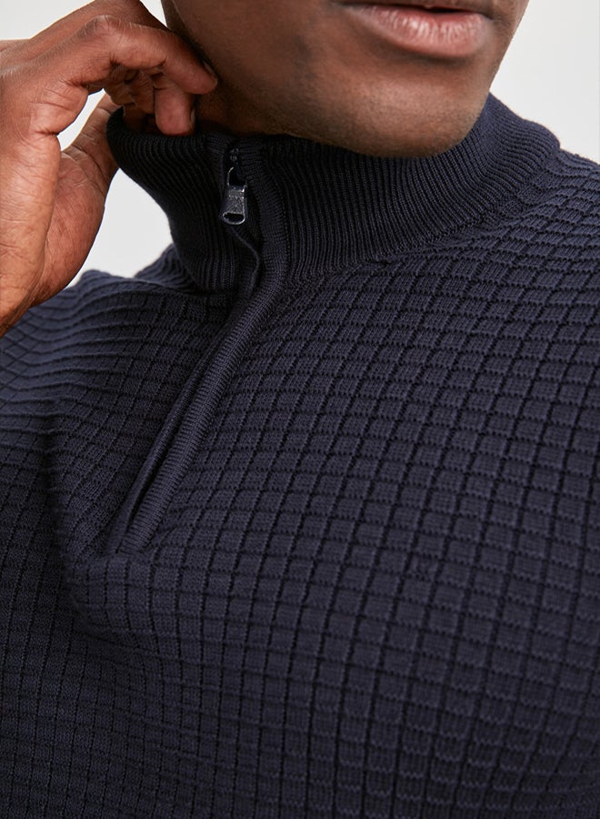 trendyol Navy Blue Textured Slim Fit Knitwear Sweater  Half Turtleneck - Image 4