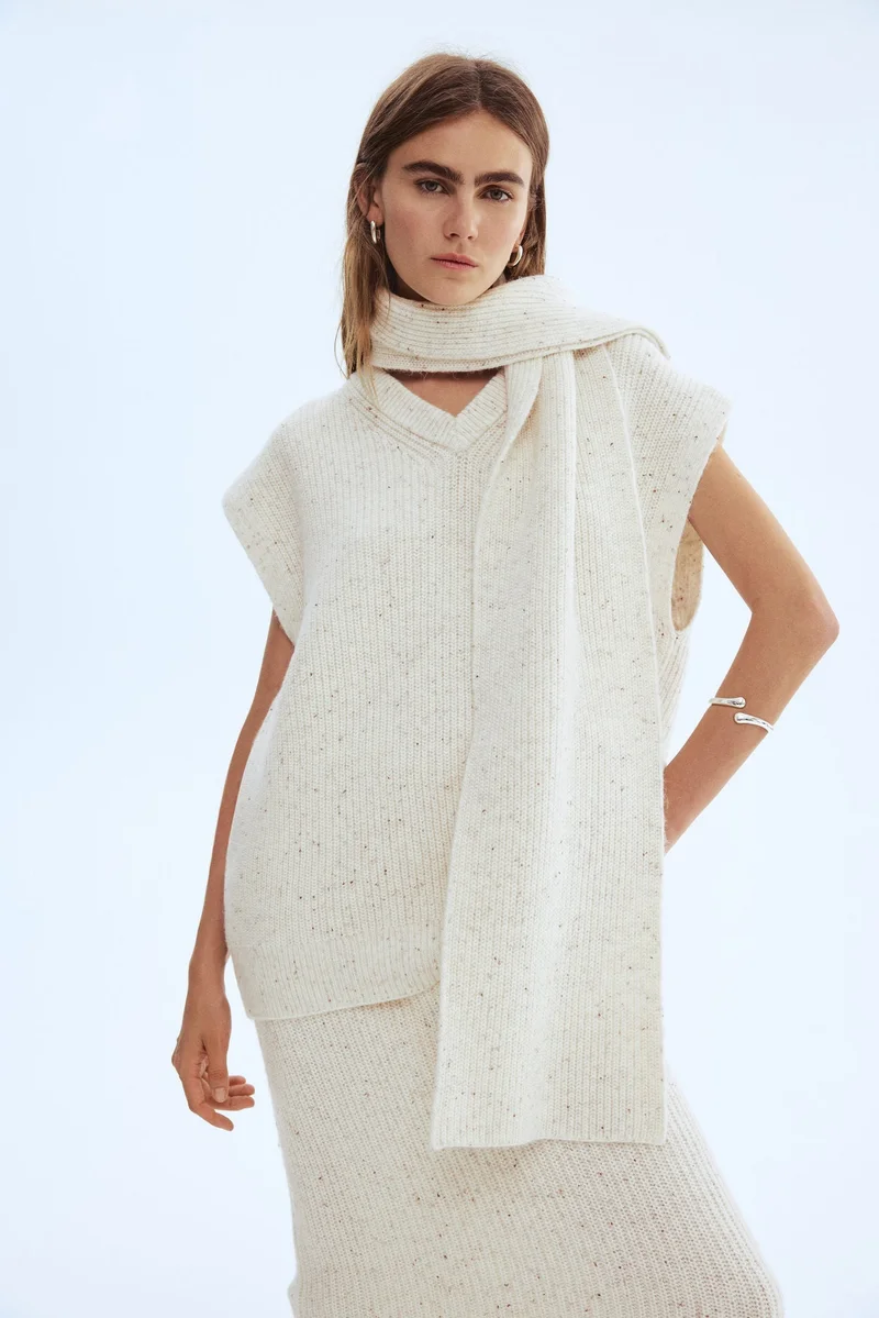 اتش اند ام فيست سميك بقبة على شكل وشاح