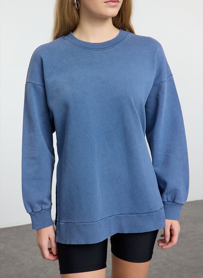 trendyol Indigo*001 Oversize/Wide Pattern Washed Slit Detailed Polar Fleece Knitted Sweatshirt - Image 3