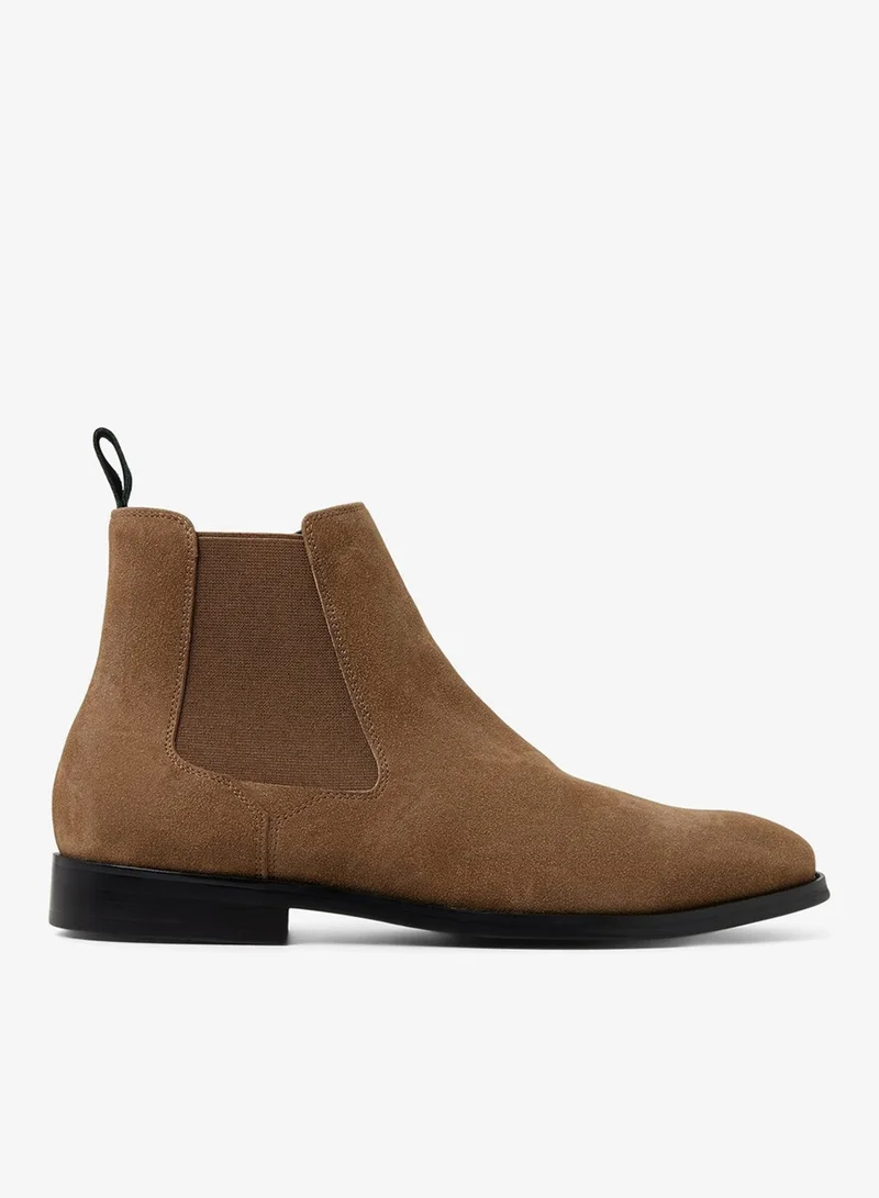 Britton Chelsea Boots