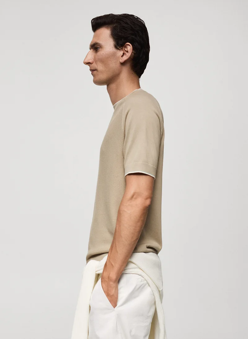 مانجو مان Crew Neck T-Shirt