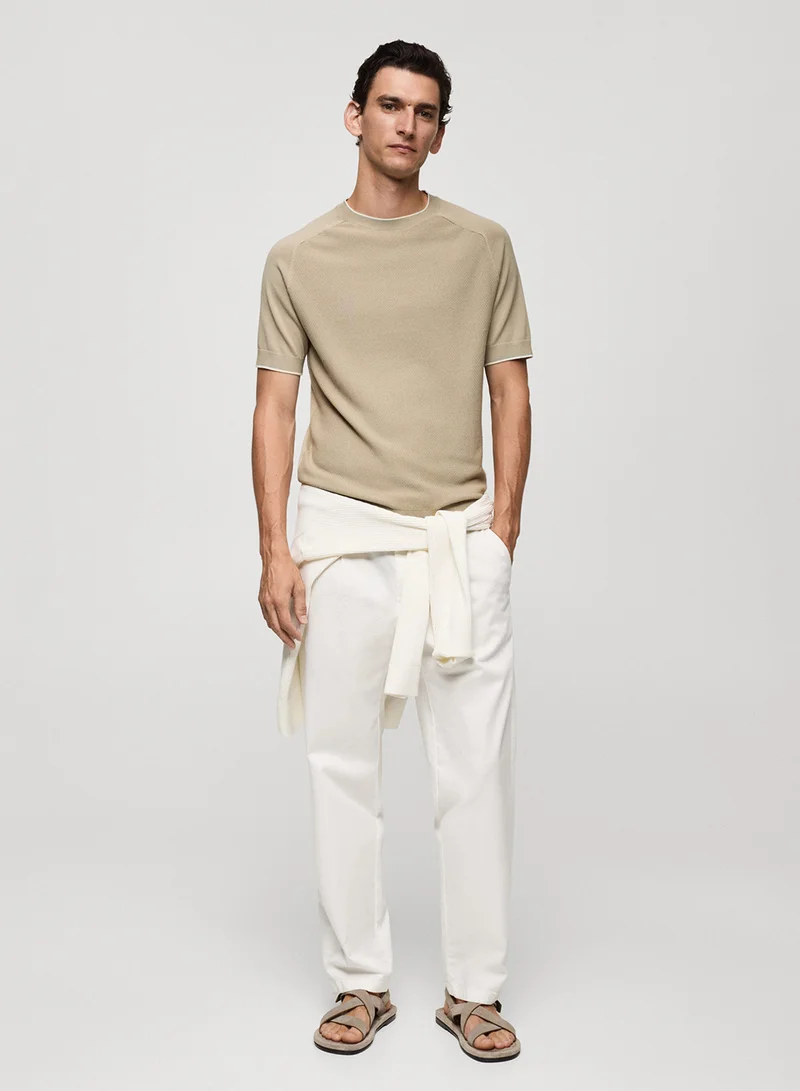 مانجو مان Crew Neck T-Shirt