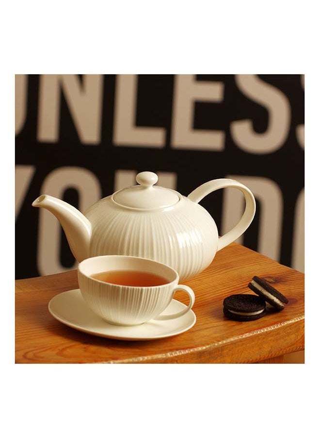 Fissman Teapot Porcelain Kettle,Elegance White Stylish Pot For Blooming and Loose Leaf Tea Maker, Dishwasher Safe, For Tea Lover 1000ml  - Image 2