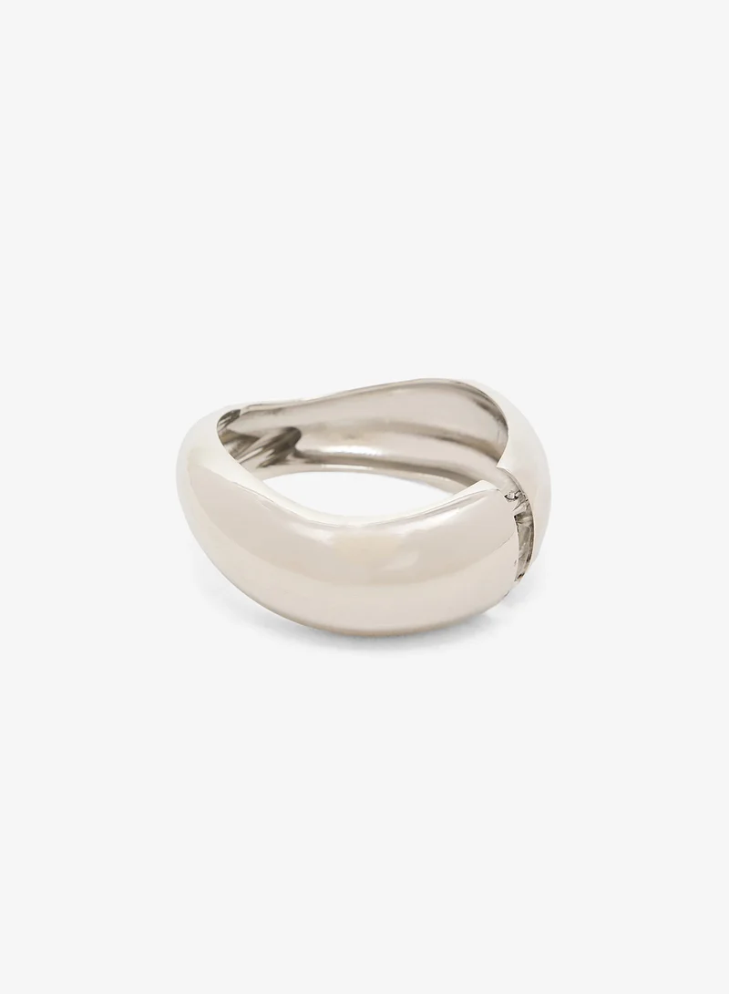 ايلا Metallic Silver Chunky Asymmetrical Bracelets