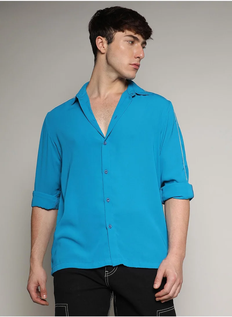 كامبوس سوترا Campus Sutra Men's Royal Blue Contrast Piping Shirt For Casual Wear | Spread Collar | Long Sleeve | Button Closure | Shirt Crafted With Comfort Fit For Everyday Wear