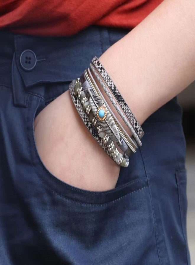 كون بيد أساور كونبيد الزرقاء الجلدية الملفوفة بالريش للنساء، مصنوعة يدويًا، مضفرة، بوهيمية، متعددة الطبقات، سوار معصم، سوار، مجوهرات عيد ميلاد - Image 3