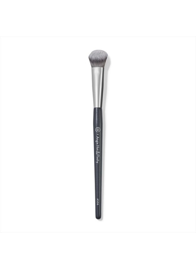 BK BEAUTY - BRUSHES - ANGIE HOT & FLASHY A506 CONCEALER - Viral "Kitten Paw" Face Brush - Under-Eye Concealing and Contouring - Makeup Brushes - Image 1