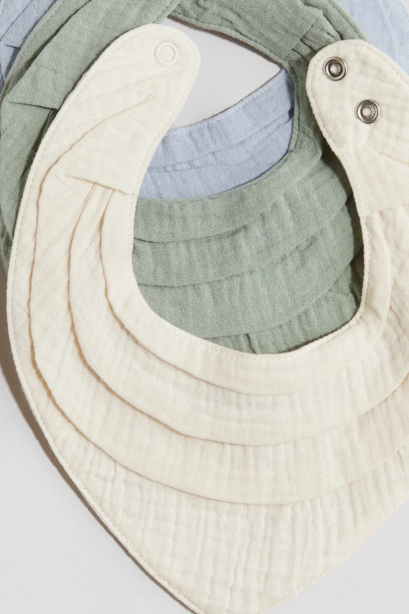 اتش اند ام صدرية للرضع من قطن الموسلين - عبوة من 3 قطع