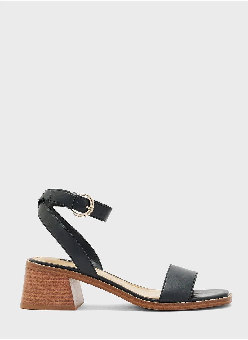 ناين ويست Ankle Strap Low Heel Sandals