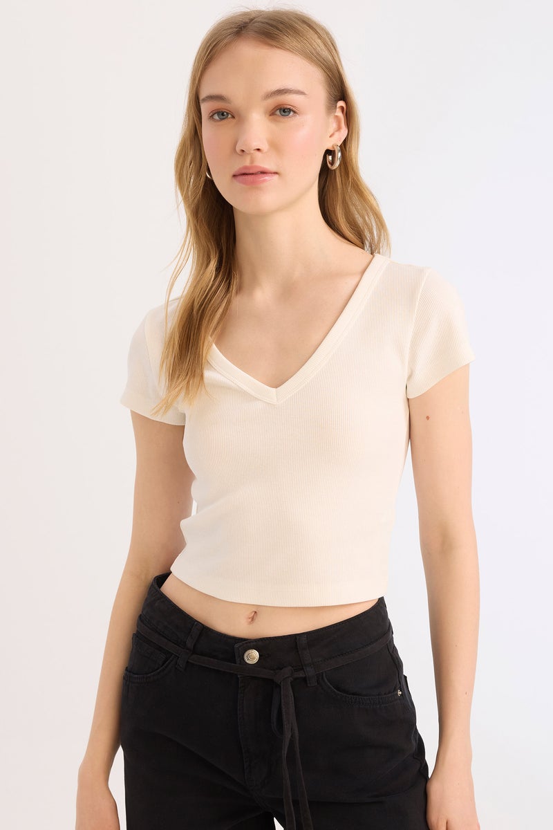 DeFacto Woman Slim Fit Camisole Short Sleeve T-Shirt - Image 1
