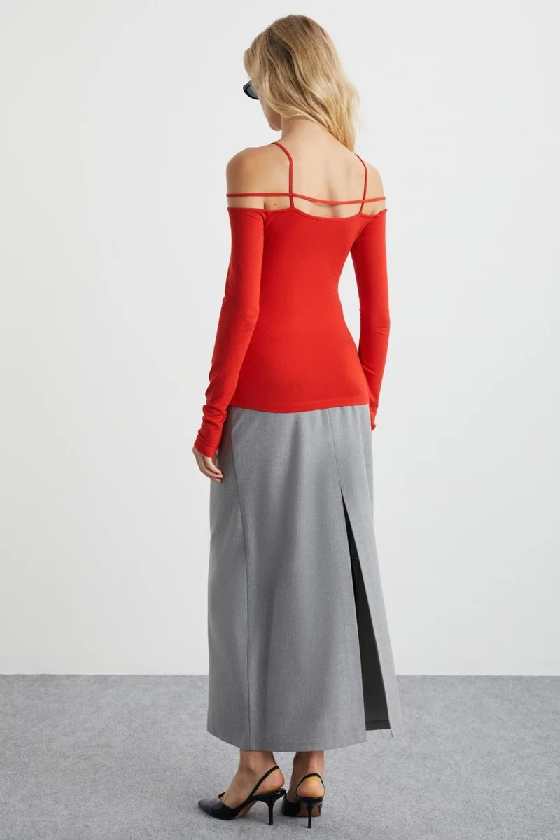 جريميلانج Liadan Women's Viscose Round Neck Slim Fit Red Blouse