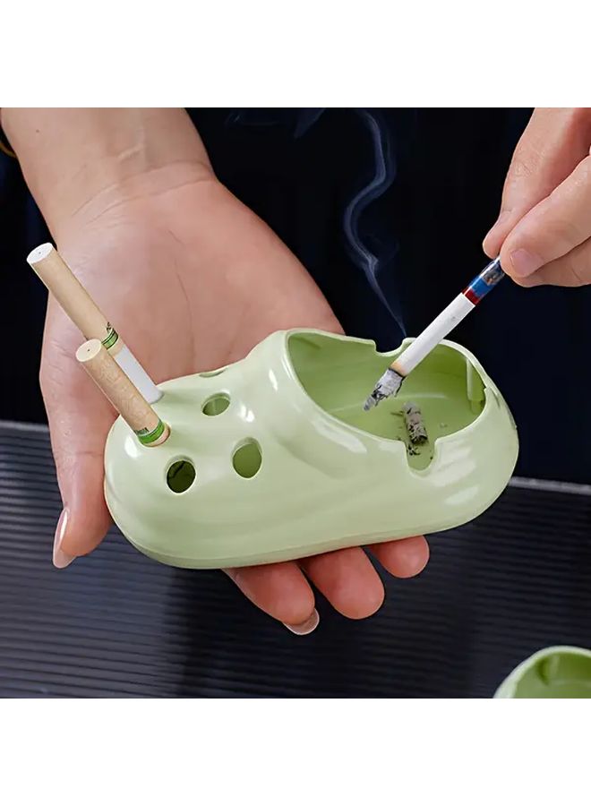Crocodile Shaped Ashtray With Lid Dark Black Durable Plastic Compartments Easy Clean Portable - Image 1