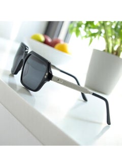 Authentic Armando Cavelli sunglasses, crafted from carefully selected premium acetate for a luxurious look and longevity with extensive use. This model combines modernity and classic style, with a raw black acetate front and silver -plated metal temples to complete your luxury look. Comes with premium polymer lenses offer UV400 protection in a blue grey