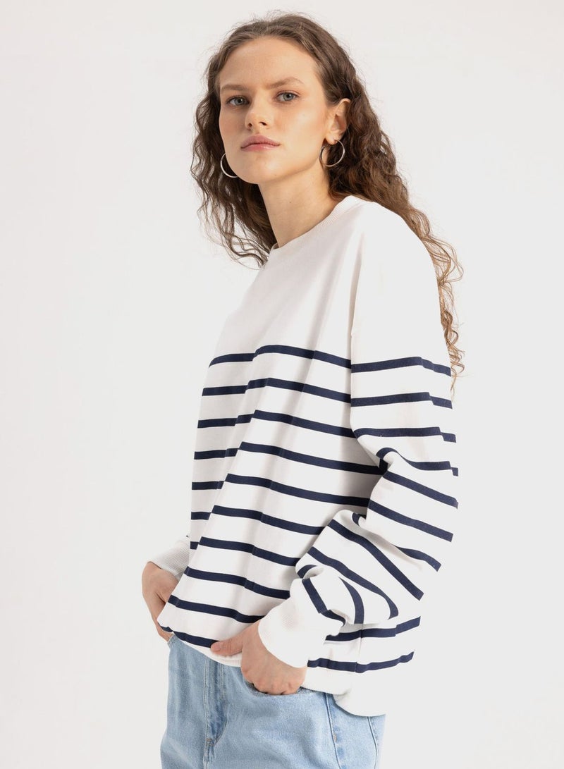 DeFacto Relax Fit Striped Sweatshirt  - Image 4