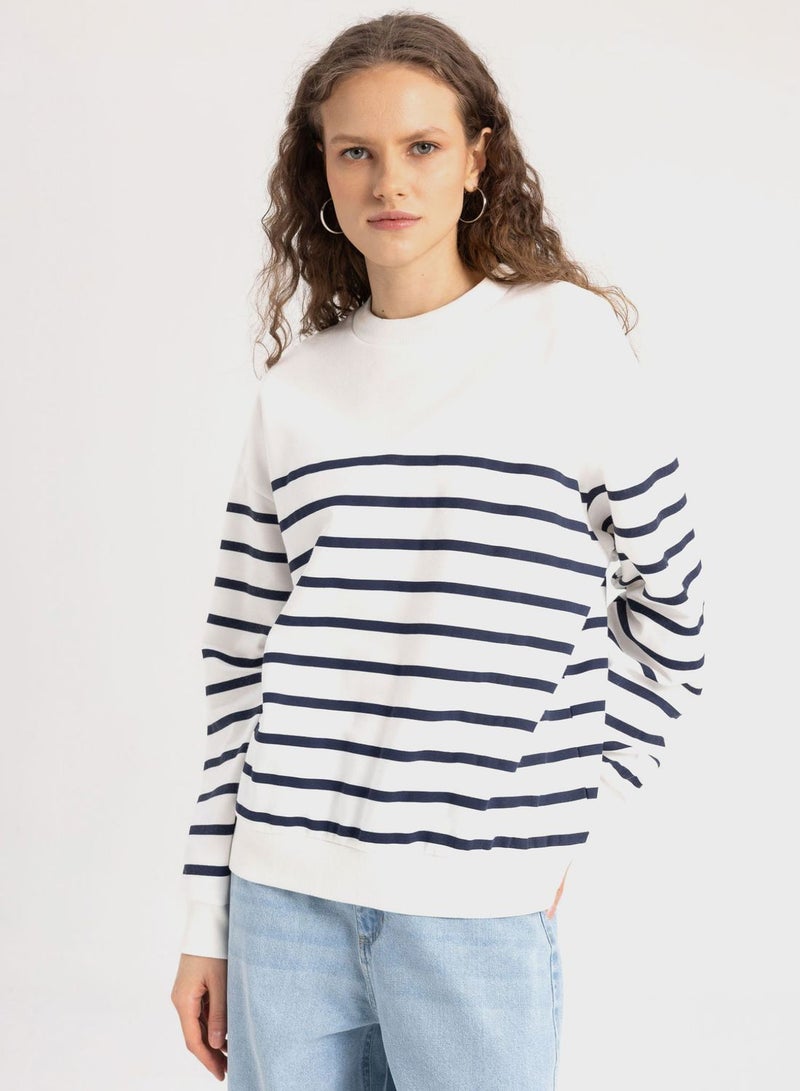 DeFacto Relax Fit Striped Sweatshirt  - Image 3