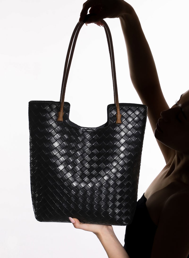 Haute Sauce Solid Zip Lock Regular Vegan Leather Hand Bag For Women  - Image 2