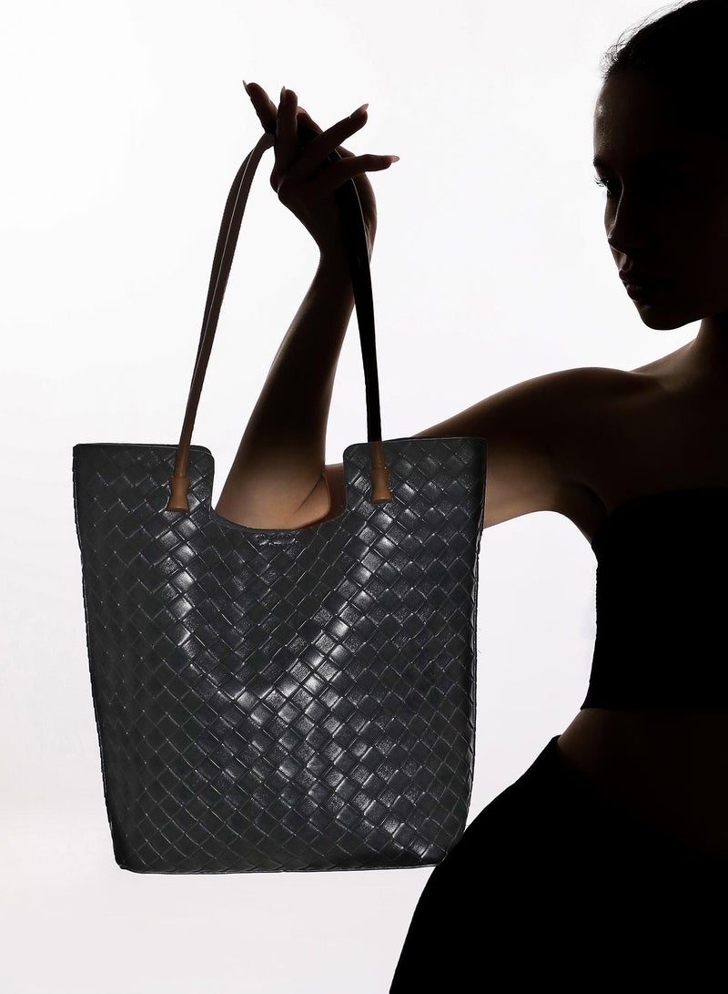 Haute Sauce Solid Zip Lock Regular Vegan Leather Hand Bag For Women  - Image 3