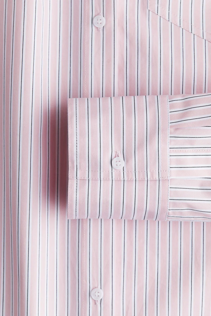 اتش اند ام فستان بتصميم قميص مع حزام