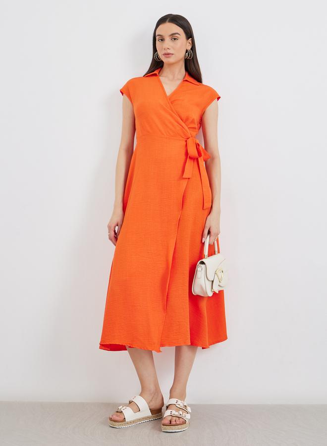 تايك تو فستان نسائي برتقالي بدون أكمام بياقة ملفوفة متوسط الطول - Image 1