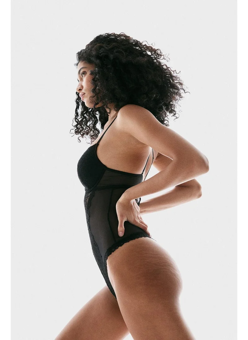 H&M Lace push-up thong body