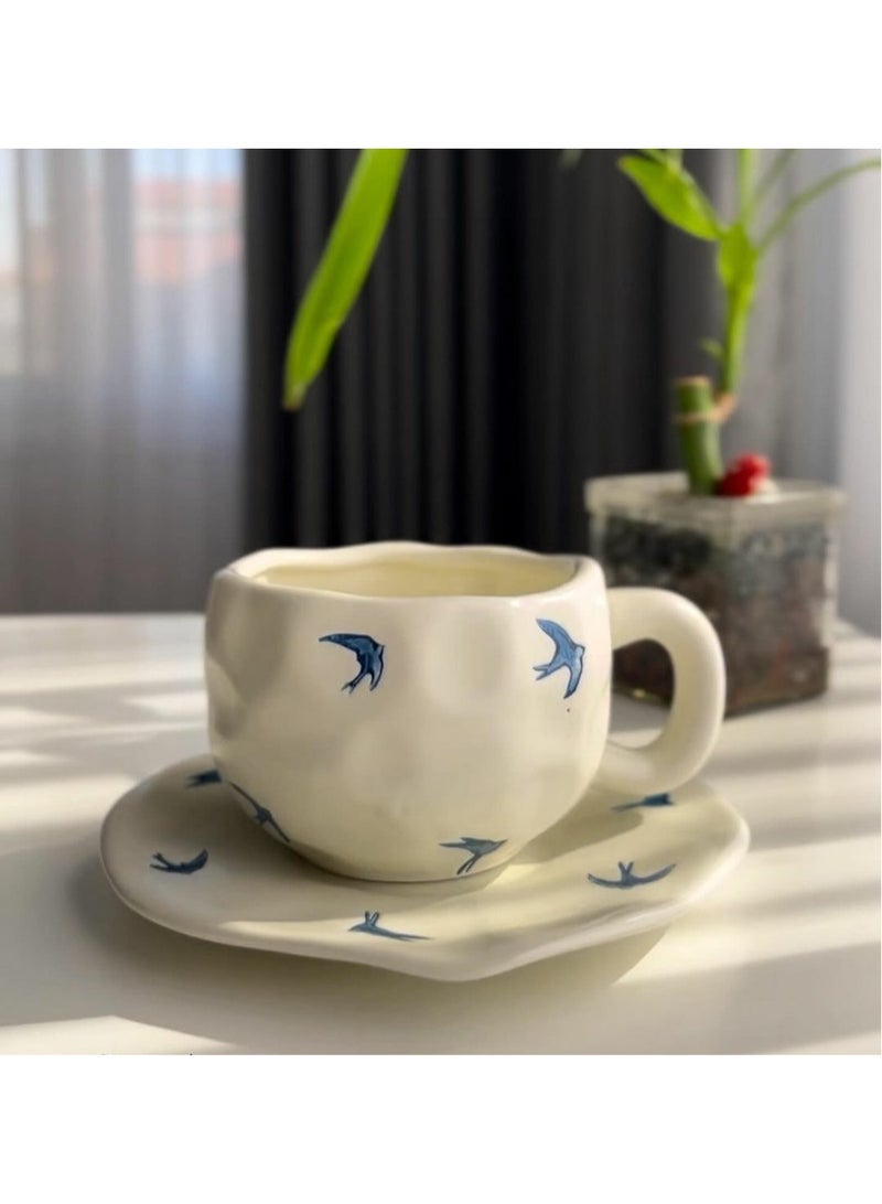 كوب قهوة سيراميك أبيض مزين برسومات عصافير زرقاء - سعة 250 مل - Image 3