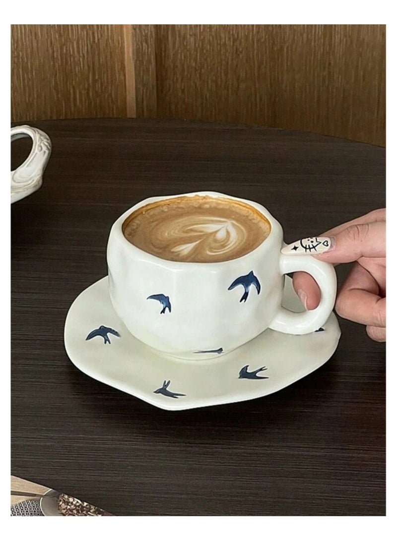 كوب قهوة سيراميك أبيض مزين برسومات عصافير زرقاء - سعة 250 مل - Image 1