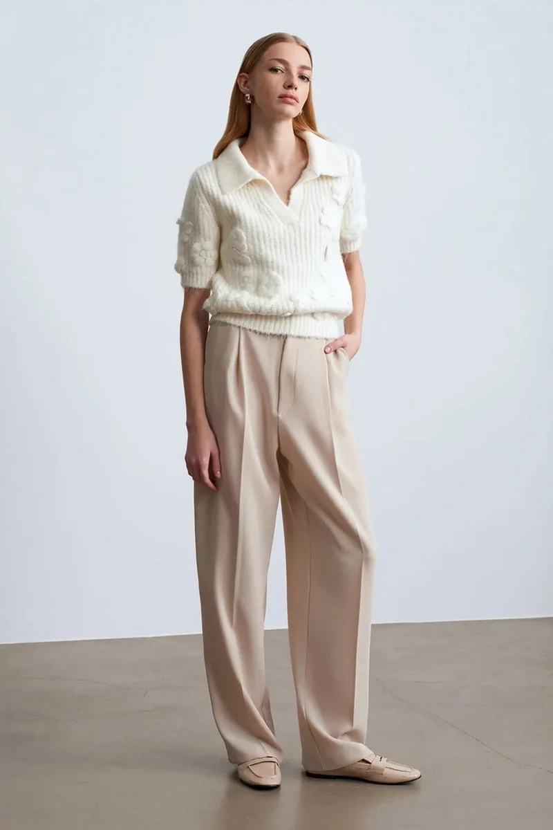 DILVIN Textured Ribbed Polo-collar Sweater