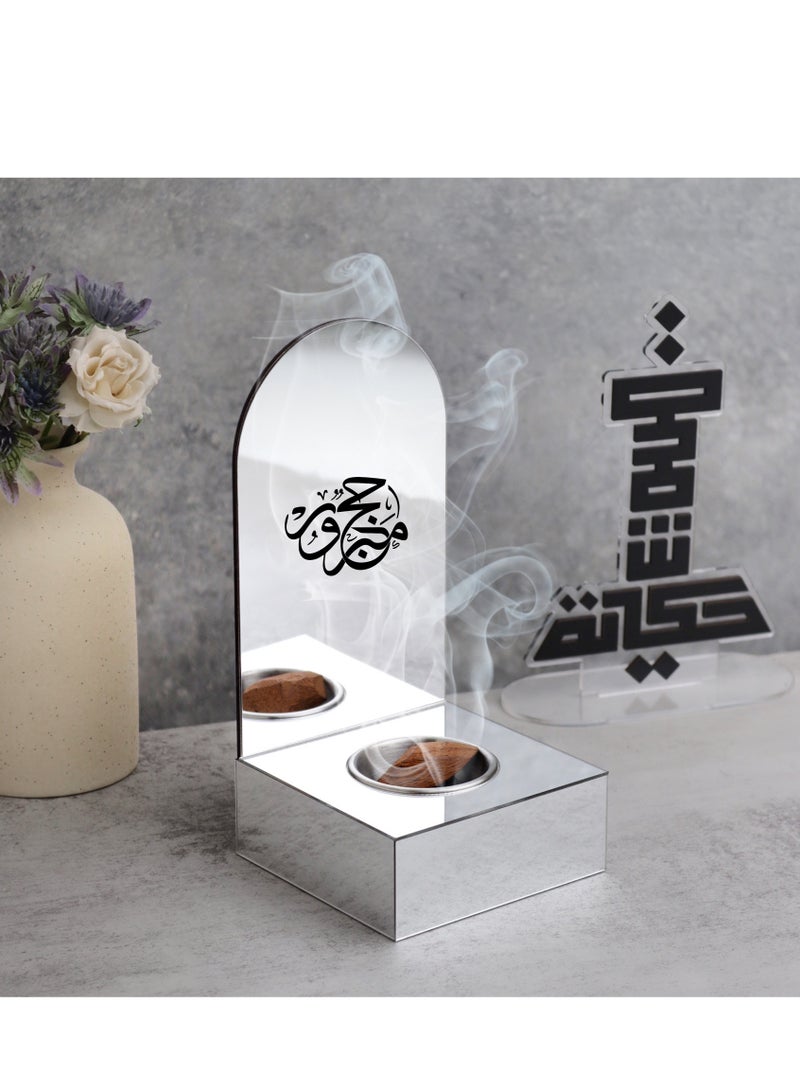 حكاية شمعة مبخره بخور مصنوعه من الاكريليك اللامع ، تحمل عبارة عربية "حج مبرور" بتصميم مميز وبلون فضي - Image 1