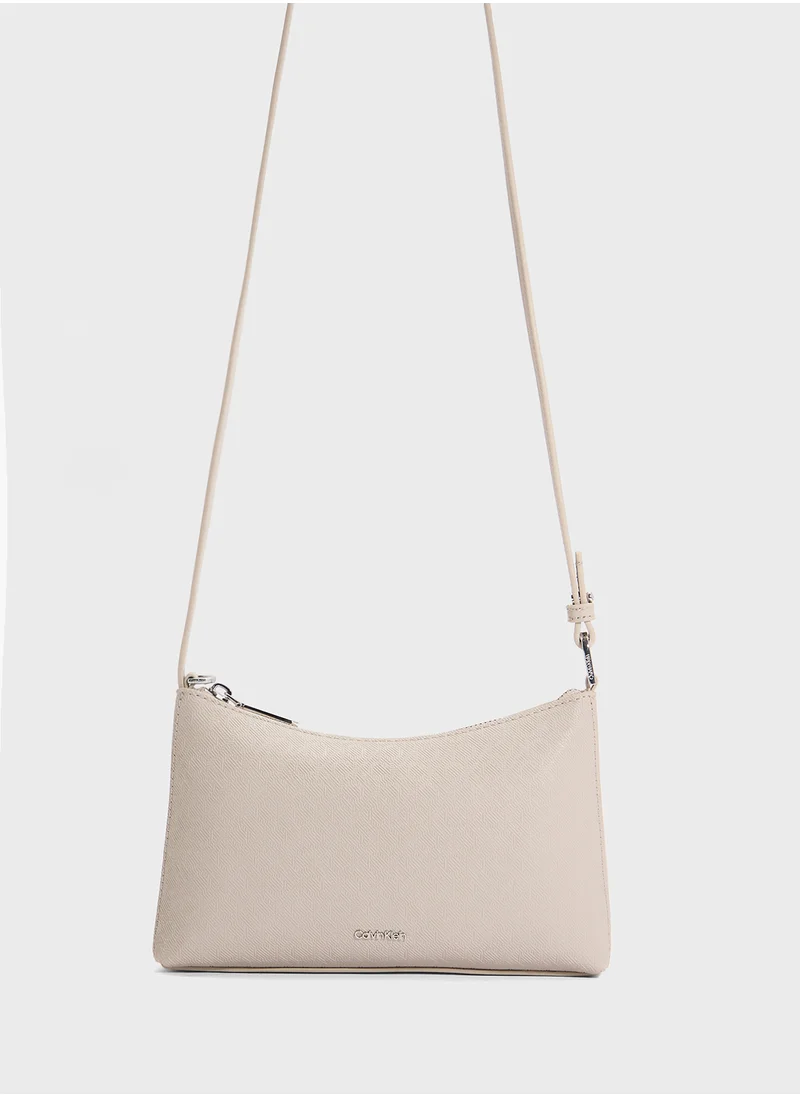 كالفن كلاين Logo Crossbody Bag