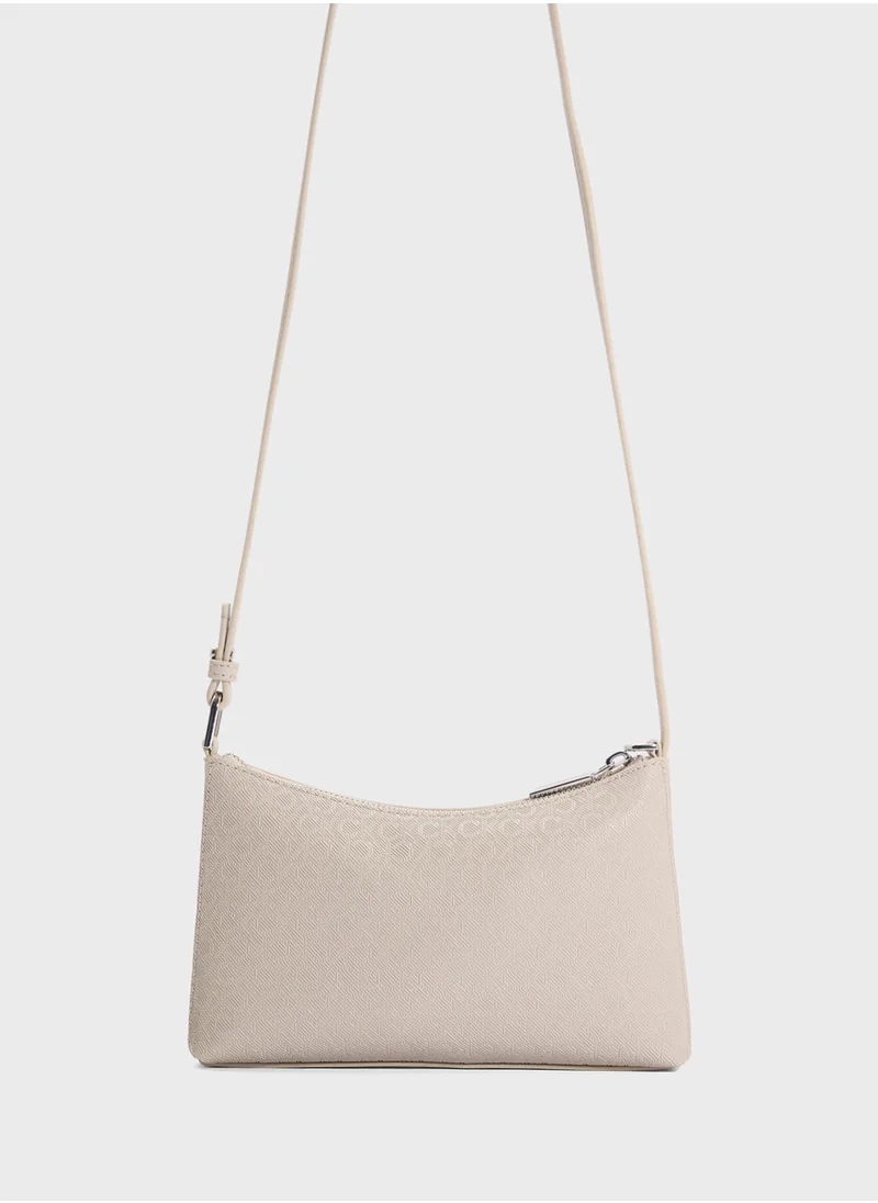 كالفن كلاين Logo Crossbody Bag