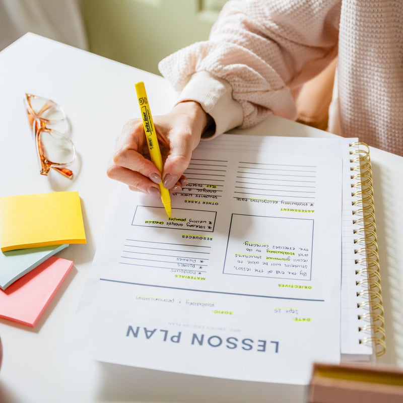 BIC Brite Liner Highlighters with Chisel Tip for Broad and Fine Lines, 24-Count Pack in Assorted Colors - Image 2