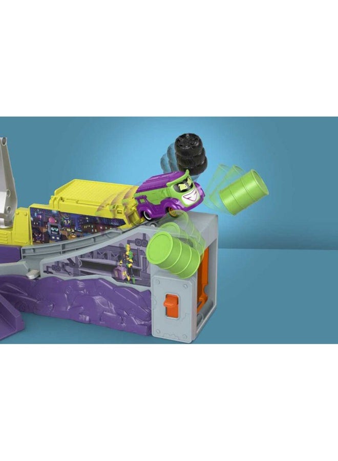 Fisher-Price DC Batwheels Legion of Zoom Launching HQ Playset - Image 3
