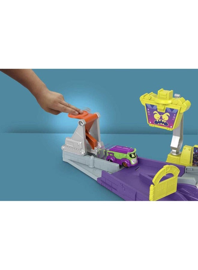 Fisher-Price DC Batwheels Legion of Zoom Launching HQ Playset - Image 2