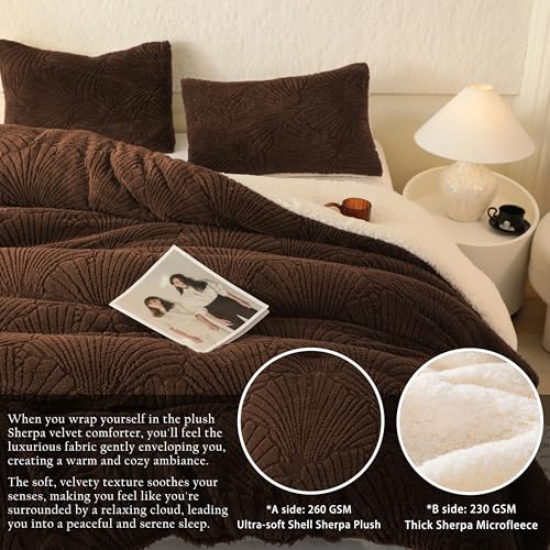 tohrisa Seashell Jacquard Sherpa Comforter Set Warm Cozy Premium Bedding 3 Pieces, King Size Geometric Pattern Quilt Comforter with 2 Pillowcases(104"X90" Coffee) - Image 3