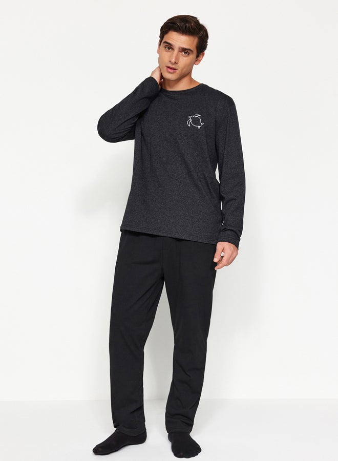 trendyol Men's Anthracite Regular Fit Printed Knitted Pajamas Set TMNAW24PT00038  - Image 2