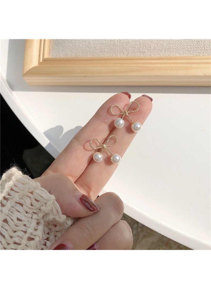 Generic - Cute Small Compact Butterfly Knot Pearl Earrings Simple Retro Style Versatile Earrings Women Ear Clips Ear clip "triangle clip] - Image 1