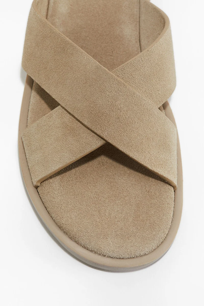 اتش اند ام صندل من الجلد