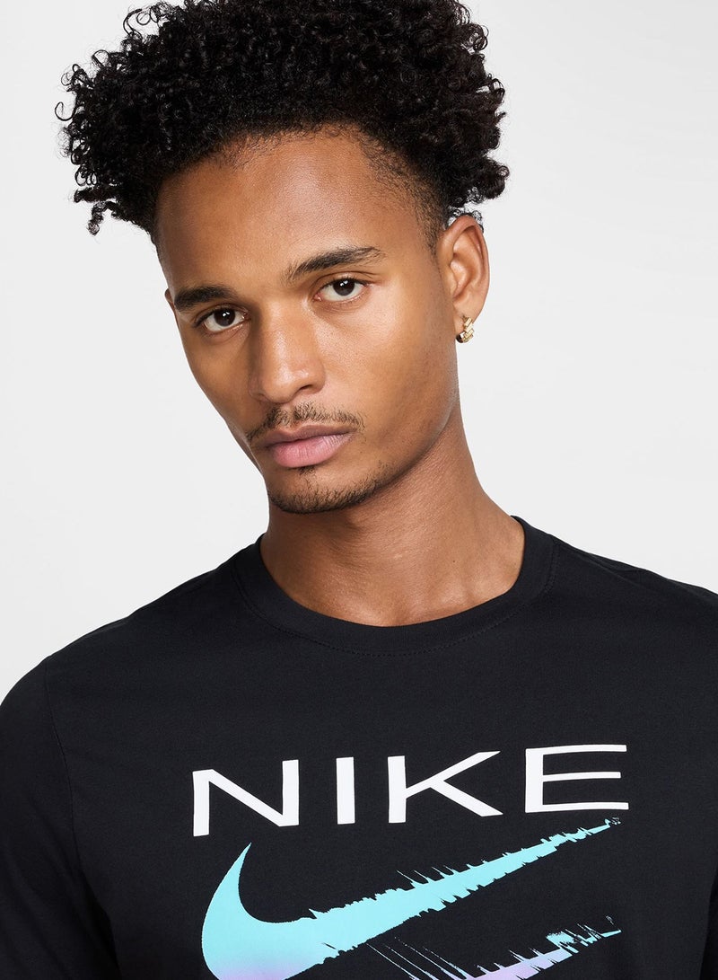 نايكي تيشيرت بشعار نايكي سبورتسوير سووش - Image 3