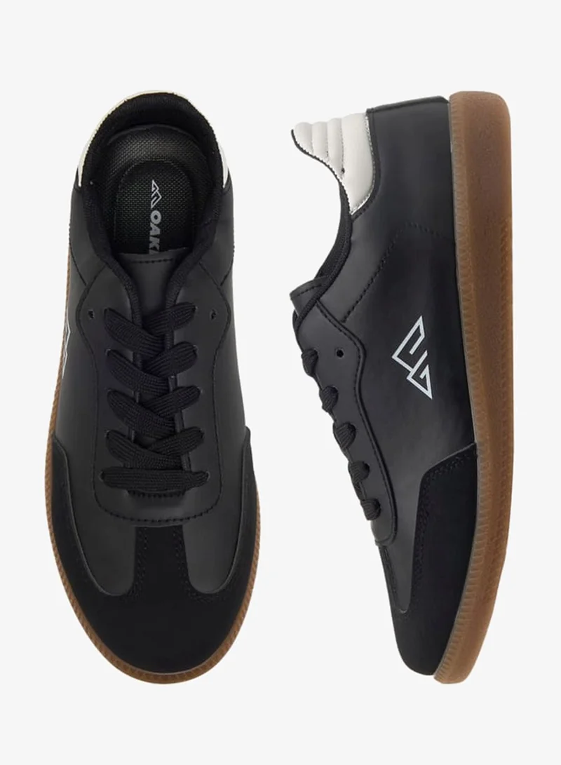 شو اكسبرس سنيكرز نسائي بشريط لاصق ودانتيل من شو إكسبريس